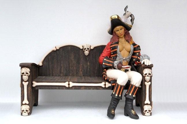Lady Pirate Sitting - Click Image to Close